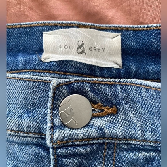 Lou & Grey Ankle Jeans Size 27, Mid Rise Light Wash Denim, Raw Hem - Picture 3 of 12
